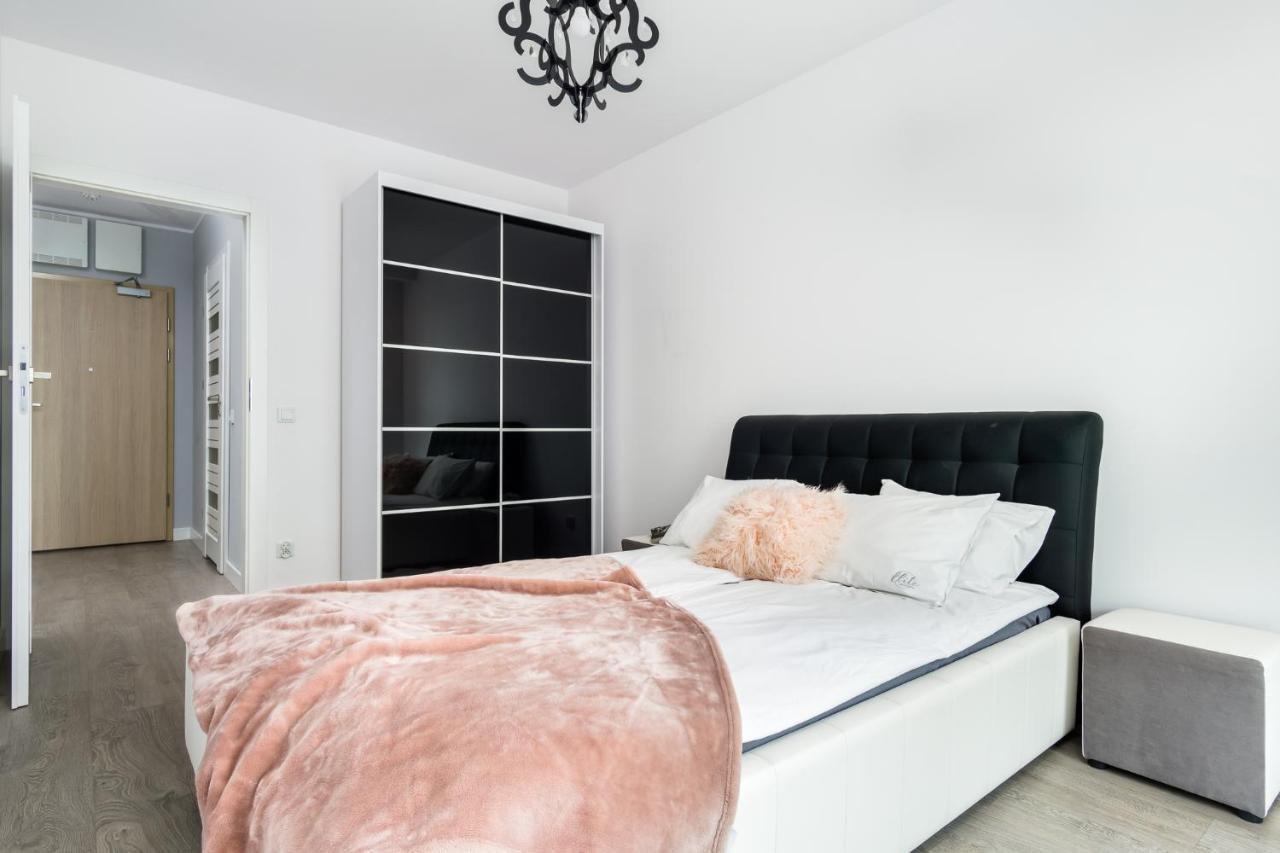 Elite Marine Cztery Oceany Apartment